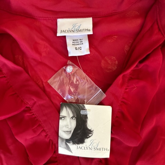 Jaclyn Smith Red Ruffled Buttoned Blouse - Picture 2 of 2